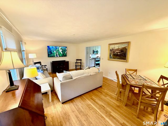 111 Acorn Road, Madison, CT 06443