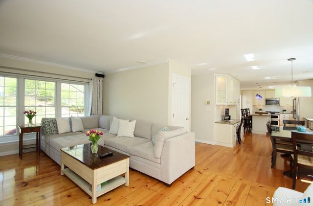 111 Acorn Road, Madison, CT 06443