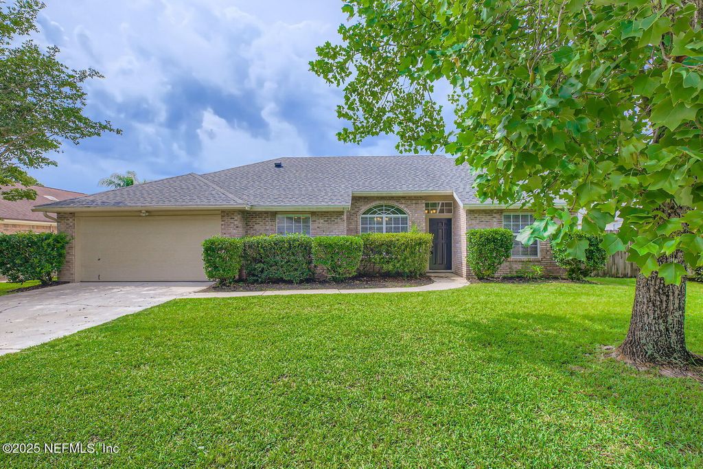 3213 GRAND TETON Drive, Middleburg, FL 32068