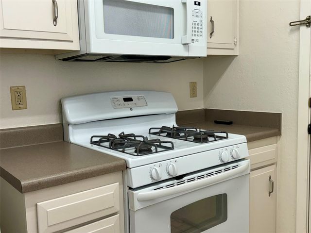 667 Mairo ST, Austin, TX 78748