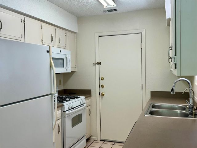 667 Mairo ST, Austin, TX 78748