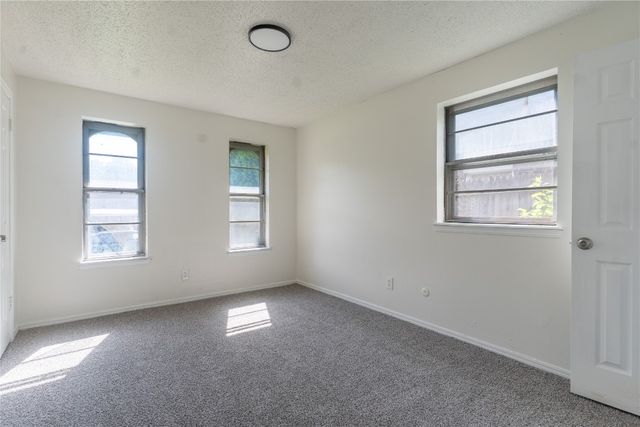 5017 S Briarwood Drive, Oklahoma City, OK 73135