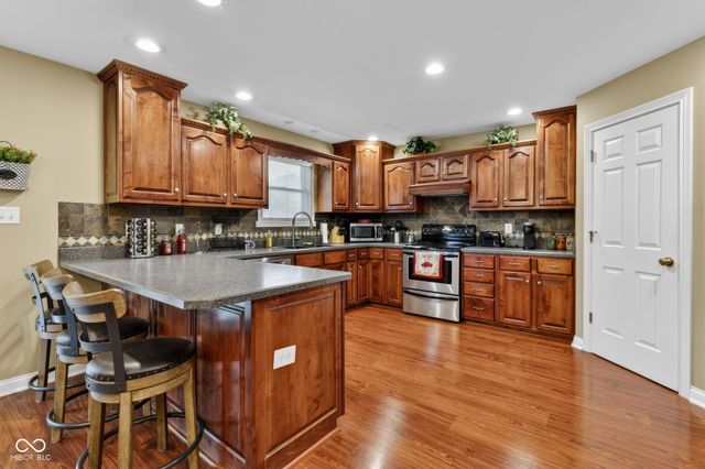 325 E Levi Lane, Mooresville, IN 46158