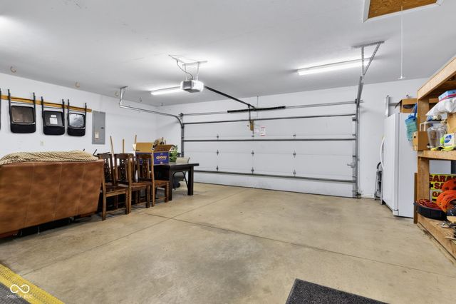 325 E Levi Lane, Mooresville, IN 46158