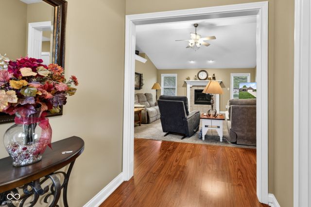 325 E Levi Lane, Mooresville, IN 46158
