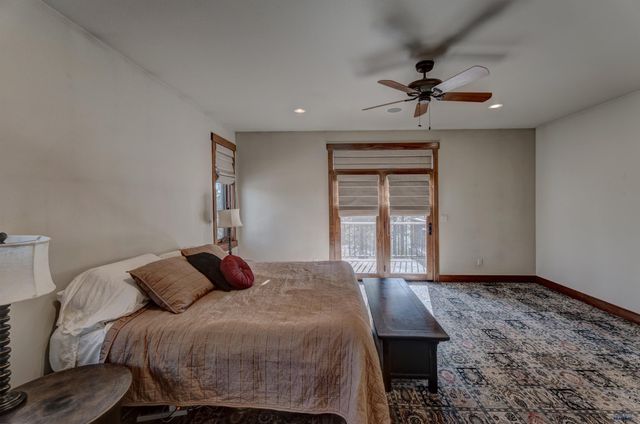 5730 WILDWOOD DR, Rapid City, SD 57702