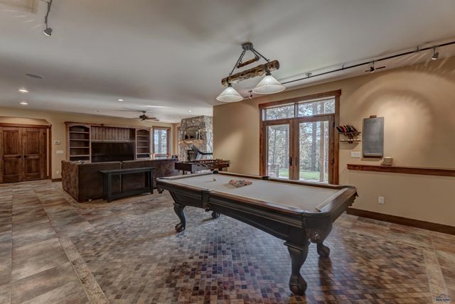 5730 WILDWOOD DR, Rapid City, SD 57702