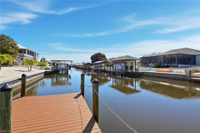 3715 Manatee DR, St. James City, FL 33956