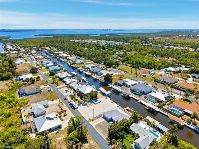 3715 Manatee DR, St. James City, FL 33956