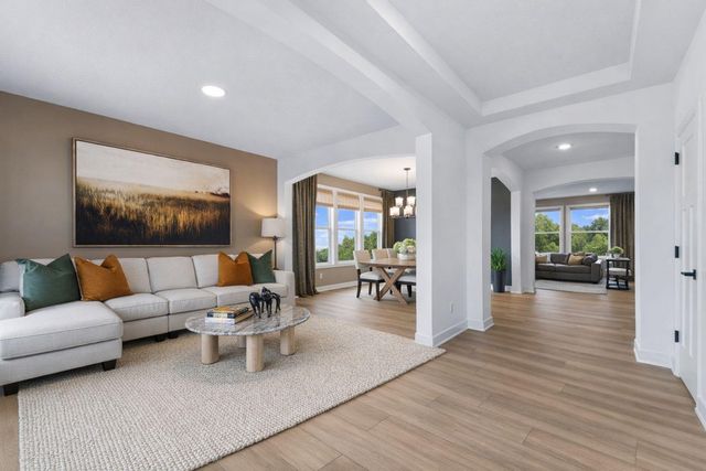 1848 Royal Boulevard N, Lake Elmo, MN 55042