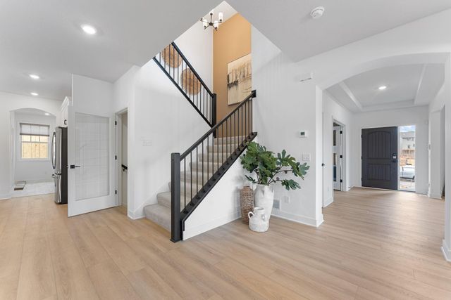 1848 Royal Boulevard N, Lake Elmo, MN 55042