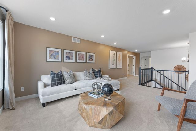 1848 Royal Boulevard N, Lake Elmo, MN 55042