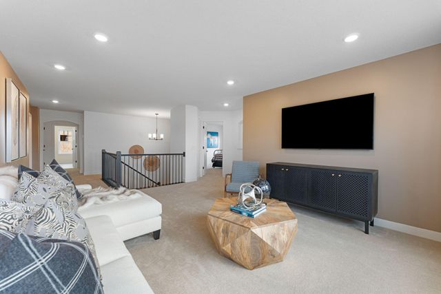 1848 Royal Boulevard N, Lake Elmo, MN 55042