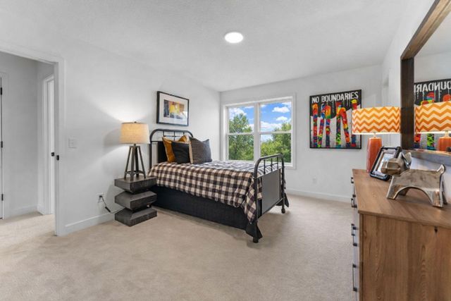 1848 Royal Boulevard N, Lake Elmo, MN 55042