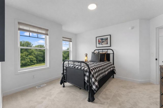 1848 Royal Boulevard N, Lake Elmo, MN 55042