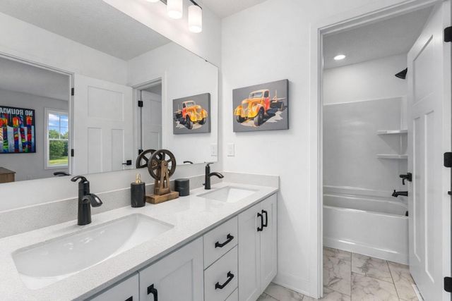 1848 Royal Boulevard N, Lake Elmo, MN 55042