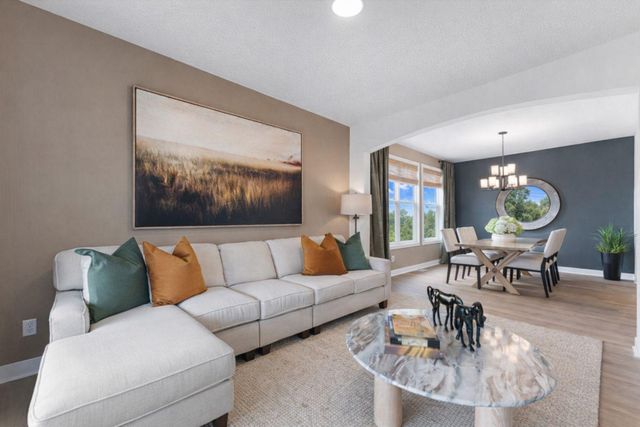 1848 Royal Boulevard N, Lake Elmo, MN 55042