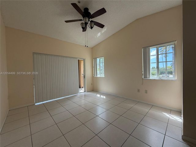 2011 Renaissance Boulevard 208, Miramar, FL 33025