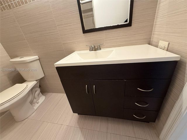 2011 Renaissance Boulevard 208, Miramar, FL 33025