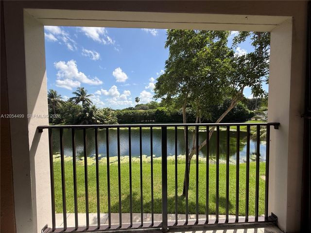 2011 Renaissance Boulevard 208, Miramar, FL 33025
