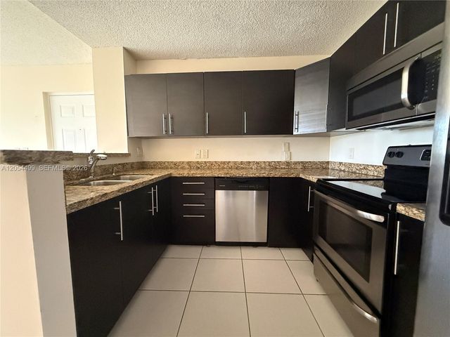 2011 Renaissance Boulevard 208, Miramar, FL 33025