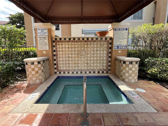 2011 Renaissance Boulevard 208, Miramar, FL 33025