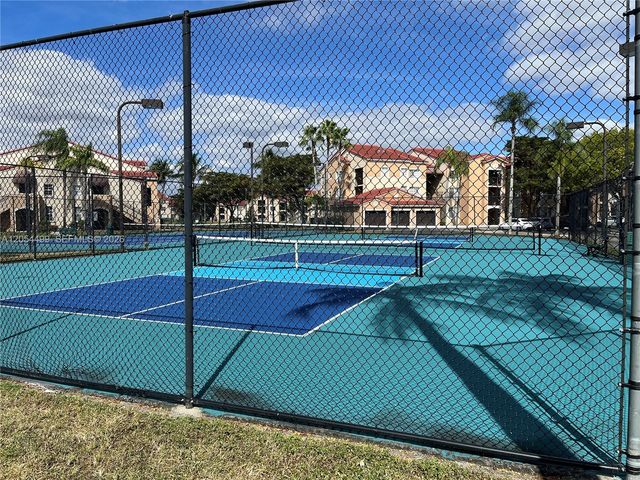 2011 Renaissance Boulevard 208, Miramar, FL 33025