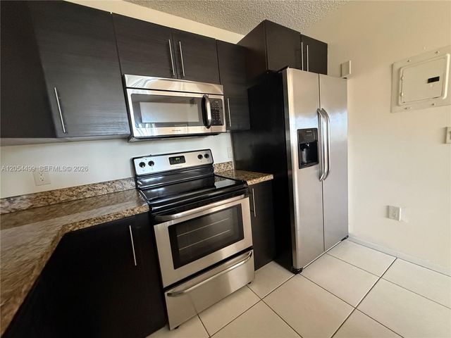 2011 Renaissance Boulevard 208, Miramar, FL 33025
