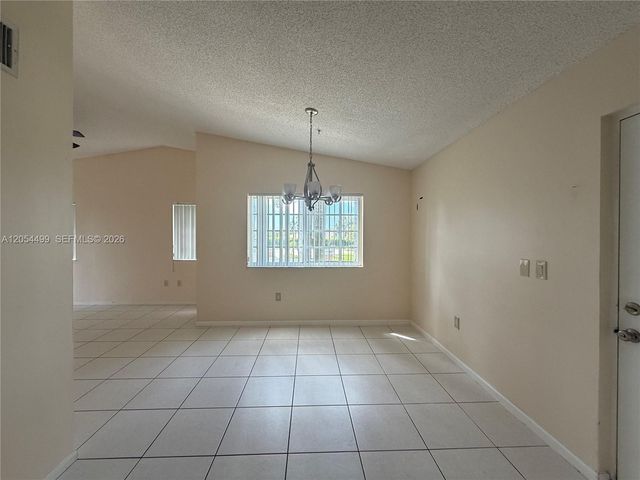 2011 Renaissance Boulevard 208, Miramar, FL 33025
