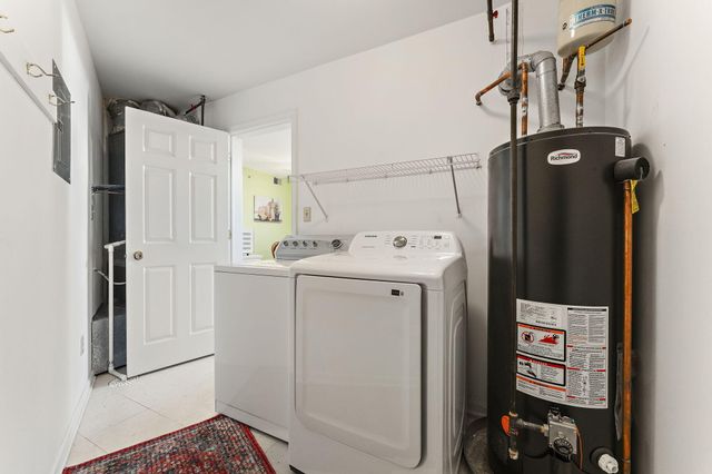 2343 99th Street 2a, Highland, IN 46322