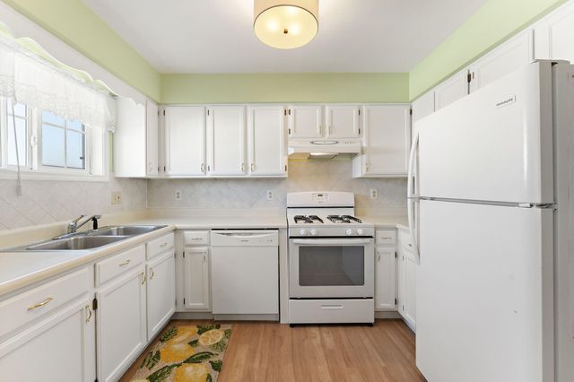 2343 99th Street 2a, Highland, IN 46322