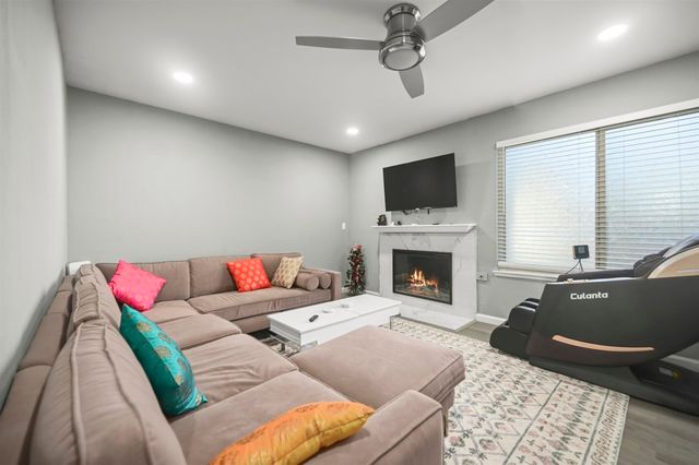 5333 Park Highlands Blvd 27, Concord, CA 94521