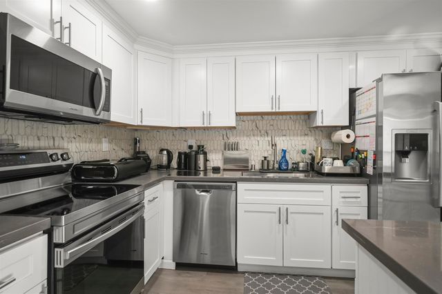 5333 Park Highlands Blvd 27, Concord, CA 94521