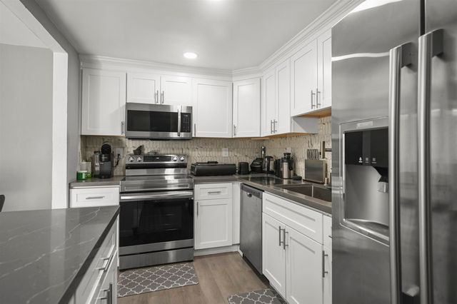 5333 Park Highlands Blvd 27, Concord, CA 94521