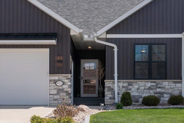 901 CLOVER COURT, Menasha, WI 54952