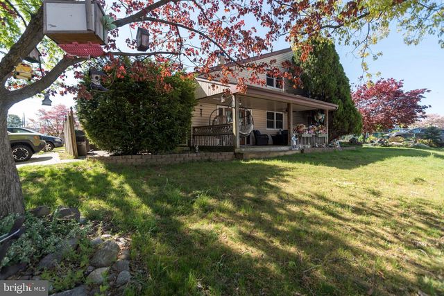 3712 RONNALD DR, Philadelphia, PA 19154