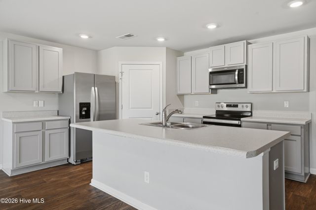 1159 Hidden Creek Drive NE, Leland, NC 28451