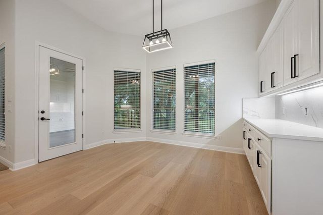 231 Neal DR, Liberty Hill, TX 78642