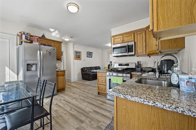 1081 Lawrence St 2, Lowell, MA 01852