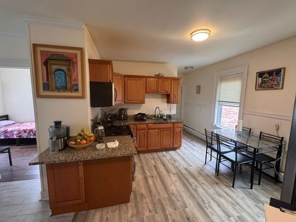 1081 Lawrence St 2, Lowell, MA 01852