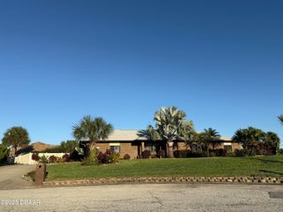 22 Upper Cay Drive, Ormond Beach, FL 32176