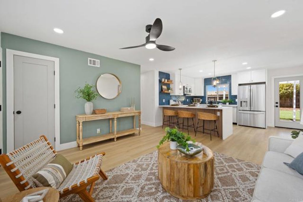 4824 Siesta Drive, Oceanside, CA 92057