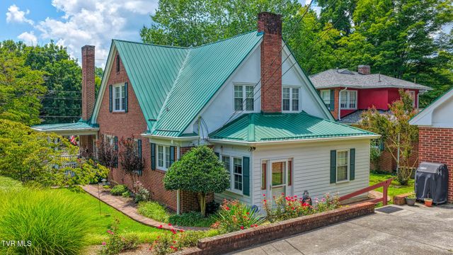 401 West Main Street, Rogersville, TN 37857