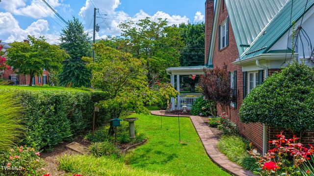 401 West Main Street, Rogersville, TN 37857