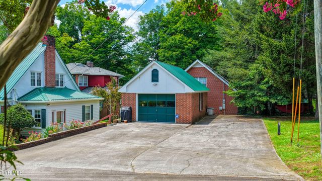 401 West Main Street, Rogersville, TN 37857