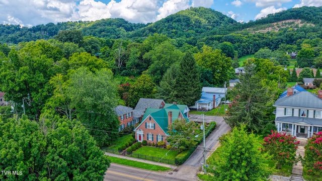 401 West Main Street, Rogersville, TN 37857