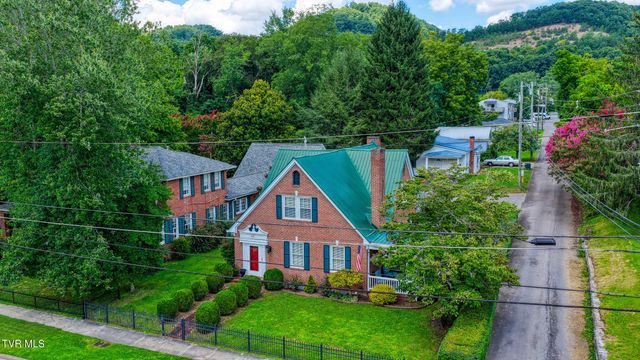 401 West Main Street, Rogersville, TN 37857