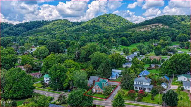401 West Main Street, Rogersville, TN 37857