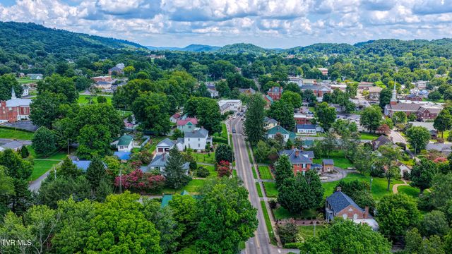 401 West Main Street, Rogersville, TN 37857