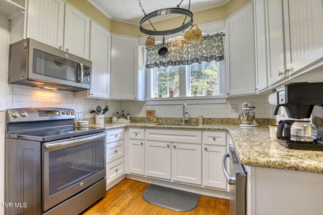 401 West Main Street, Rogersville, TN 37857